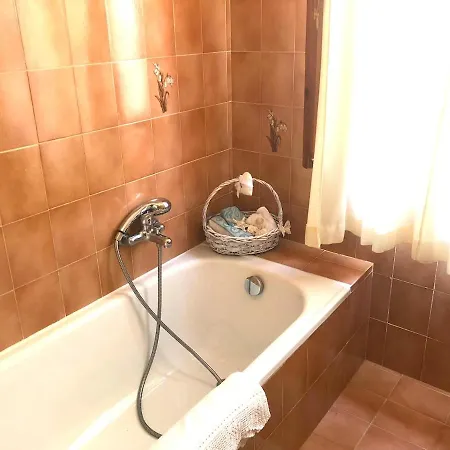 Prázdninový dům Sterlizia - 2 Steps From The Beach! -