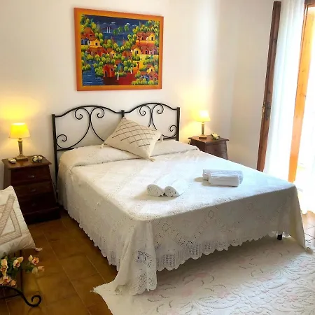 Sterlizia - 2 Steps From The Beach! - Prázdninový dům